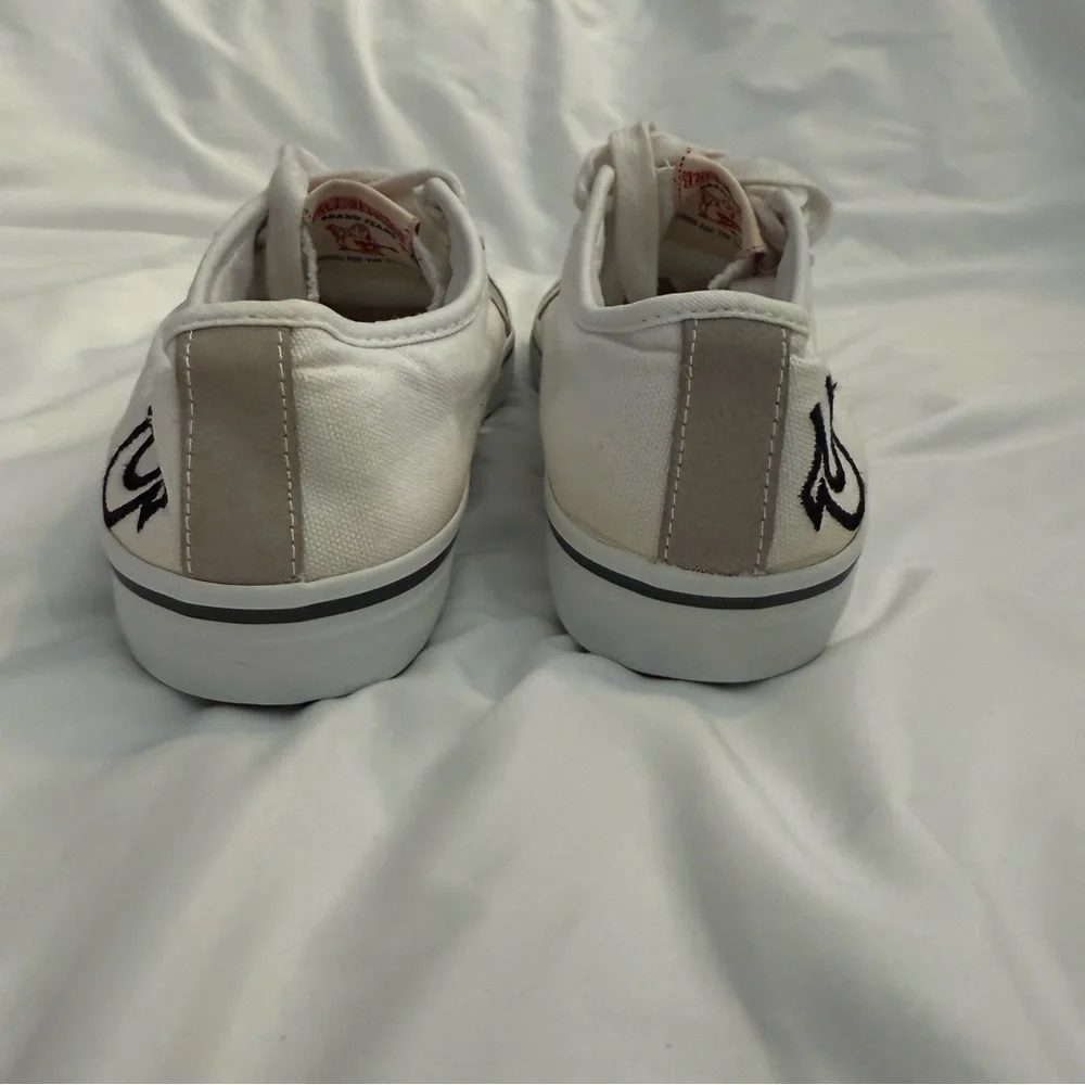 EUC Y2K Vintage True Religion Canvas and Suede Low-top Lace Up Sneakers